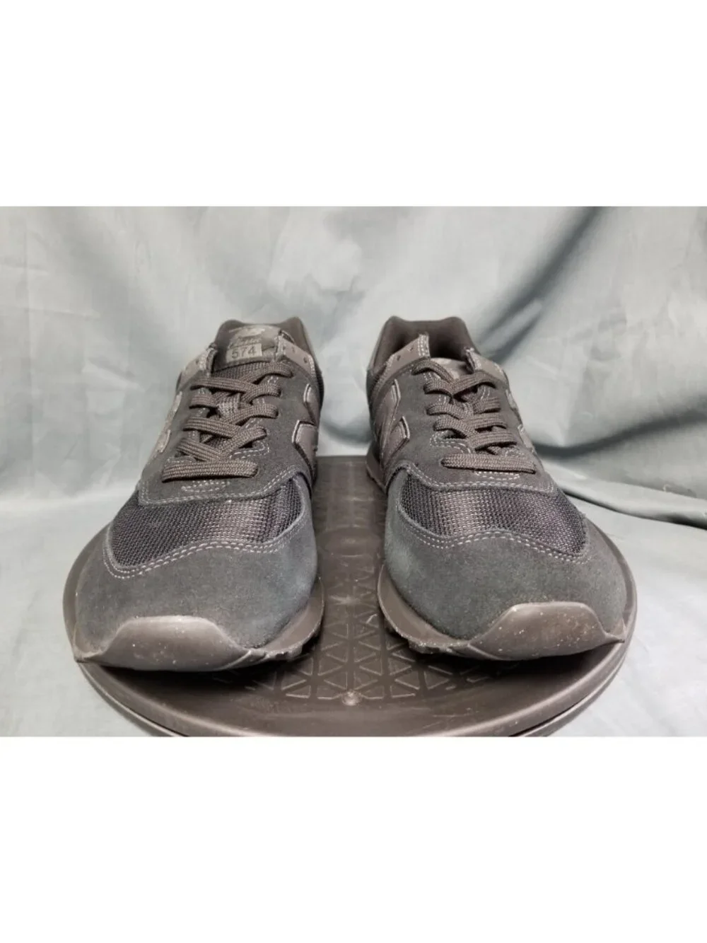New Balance 574 Core Sneakers Suede ML574EVE Black Men's Size 10.5 NEW NO BOX!